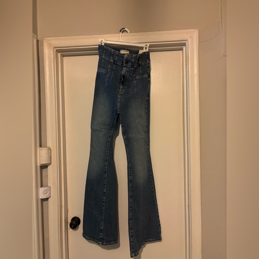 Free People Jayde Flare Jeans Size 30, regular length